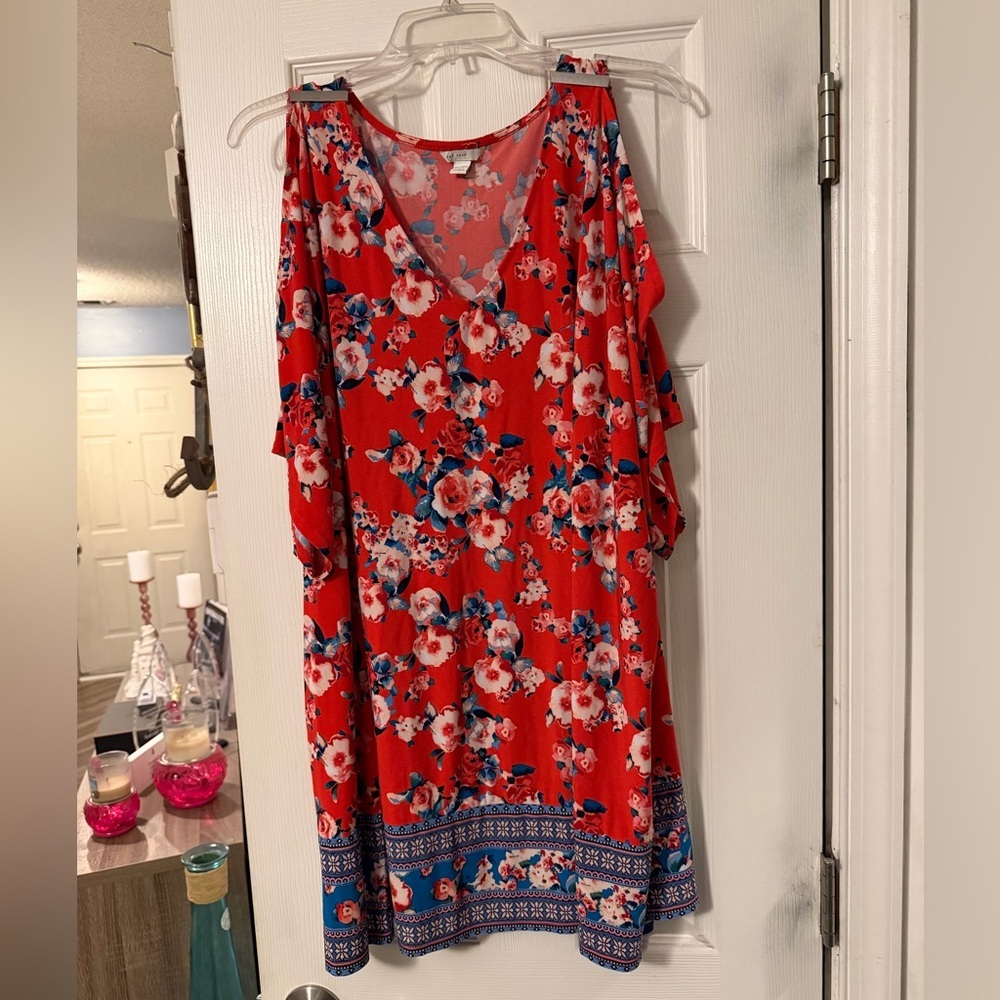 Red Floral Cold-Shoulder Shift Shirt